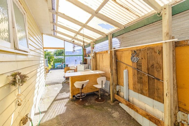 Photo of property in 134 Cornfoot Street, Castlecliff, Whanganui, 4501