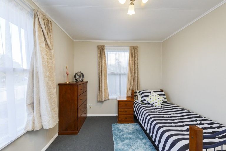 Photo of property in 7 Hendon Place, West End, Palmerston North, 4412