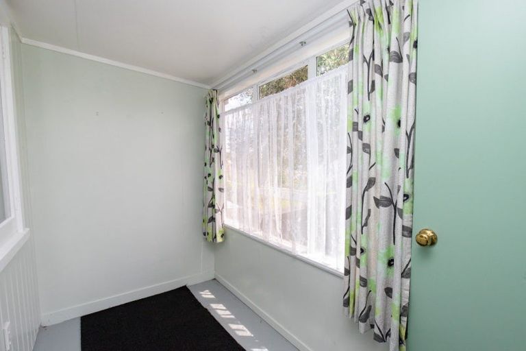 Photo of property in 21 Hayward Road, Ngatea, 3503