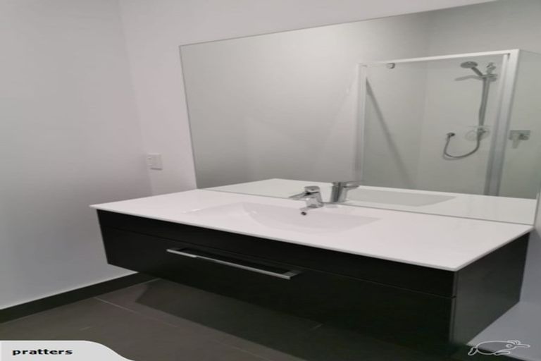 Photo of property in 12/20 Trent Street, Island Bay, Wellington, 6023