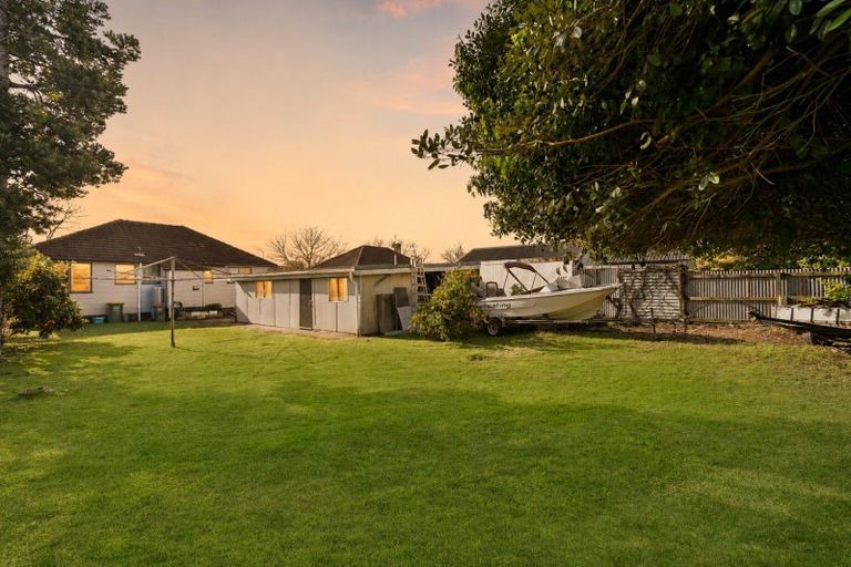 Photo of property in 6 Sare Crescent, Fairfield, Hamilton, 3214