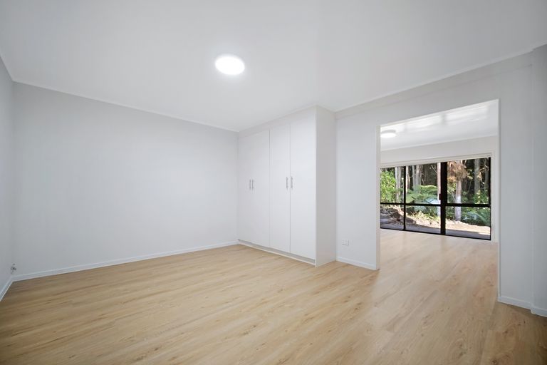 Photo of property in 30 Paulownia Place, Totara Heights, Auckland, 2105