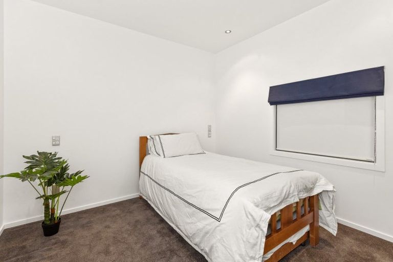 Photo of property in 306/7 Humber Street, Pandora, Napier, 4110