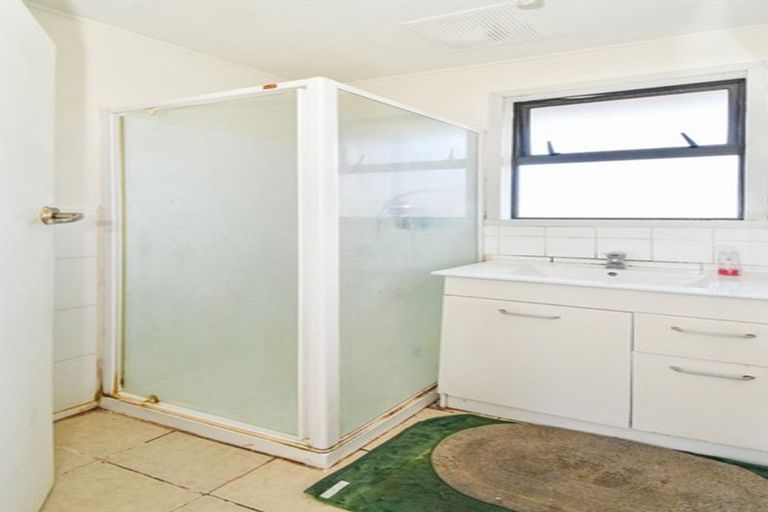 Photo of property in 21 Julian Place, Otara, Auckland, 2023