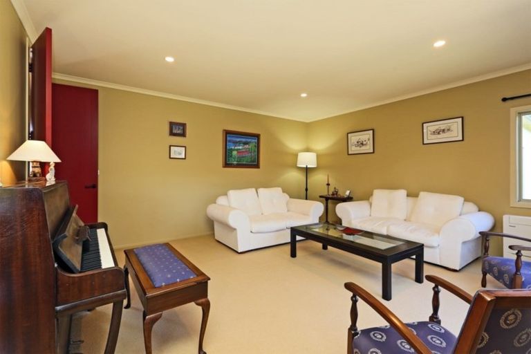 Photo of property in 158 Avenue Road, Greenmeadows, Napier, 4112