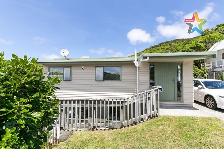 Photo of property in 111 Allington Road, Karori, Wellington, 6012