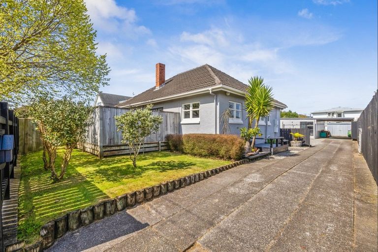 Photo of property in 12 Elm Street, Ebdentown, Upper Hutt, 5018