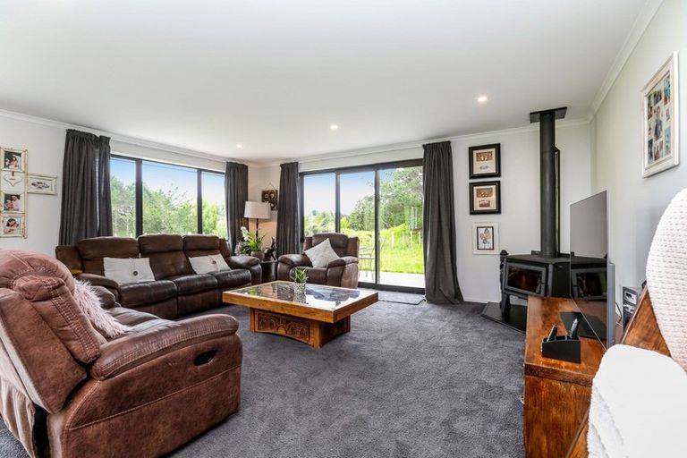 Photo of property in 68 Saxton Road, Upper Vogeltown, New Plymouth, 4371