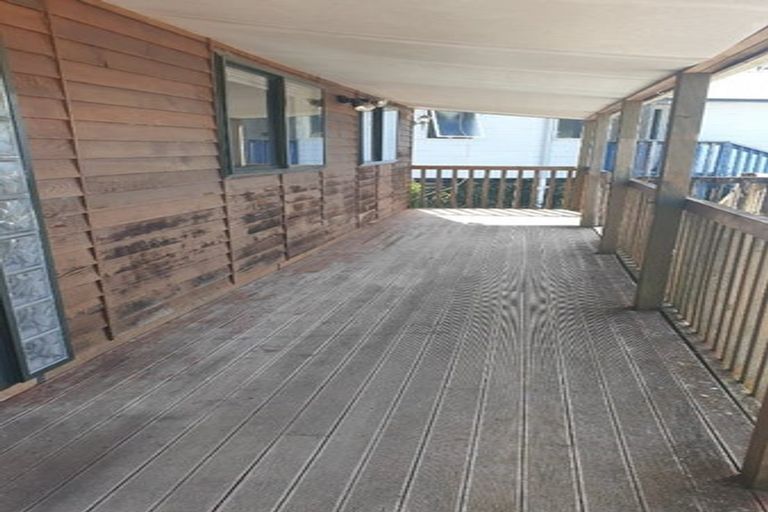 Photo of property in 231 Glengarry Road, Glen Eden, Auckland, 0602