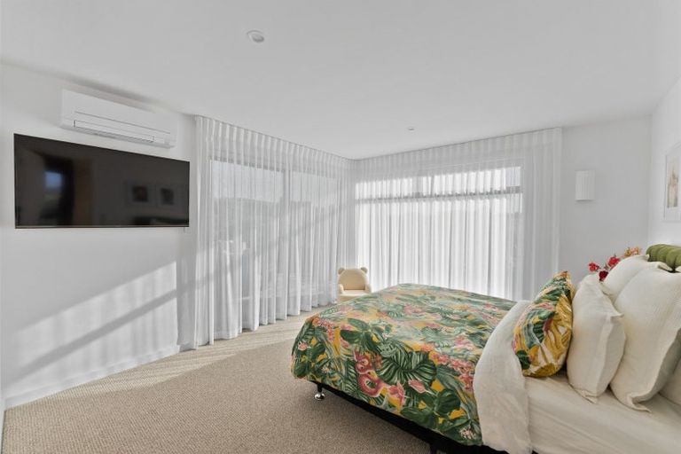 Photo of property in Tapuae, 26 Washer Road, Omata, New Plymouth, 4374