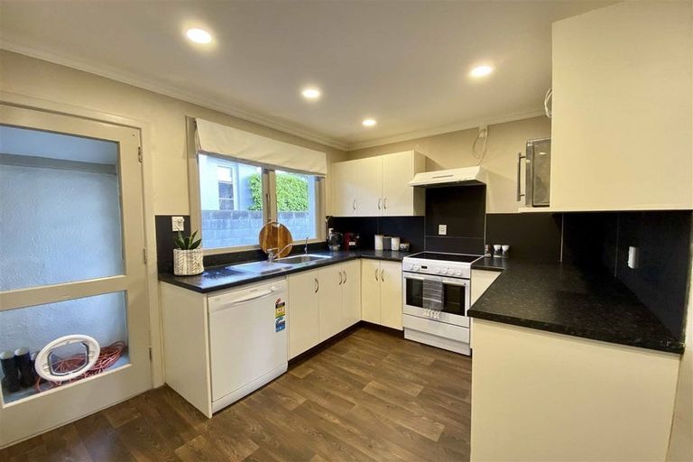 Photo of property in 276 Layard Street, Waverley, Invercargill, 9810