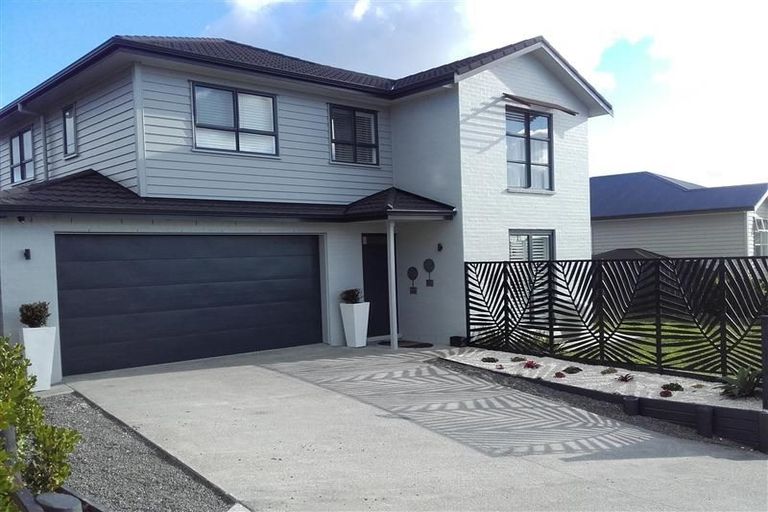 Photo of property in 10 Mauku Lane, Greenhithe, Auckland, 0632