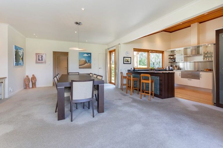 Photo of property in 51 Donohue Road, South Head, Helensville, 0874
