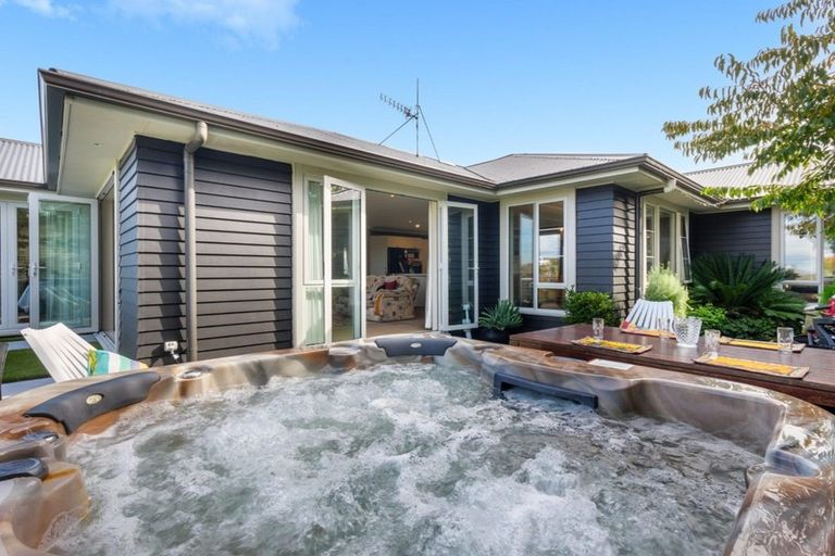 Photo of property in 3 Sutton Way, Bethlehem, Tauranga, 3110