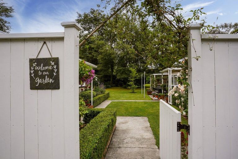 Photo of property in 52 Hodgsons Road, Loburn, Rangiora, 7472