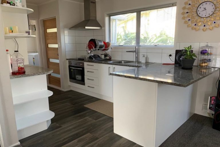 Photo of property in 55 Moncrieff Avenue, Clendon Park, Auckland, 2103