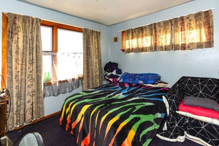 Photo of property in 8 Compton Street, Woolston, Christchurch, 8062