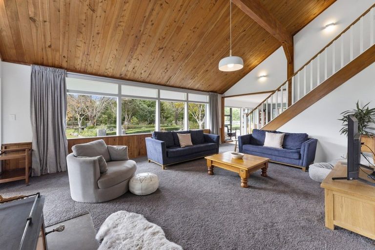 Photo of property in 61 Twin Lakes Road, Te Marua, Upper Hutt, 5018