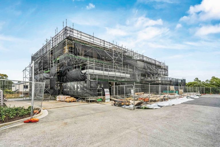 Photo of property in 35 Walmsley Road, Mangere, Auckland, 2022