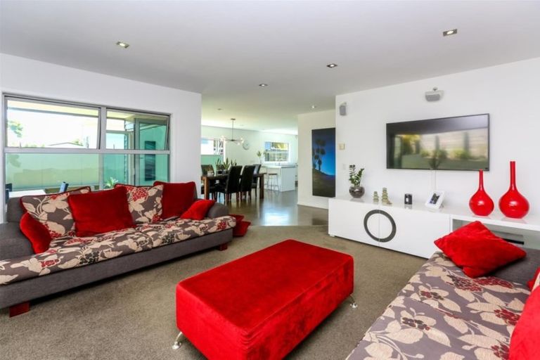 Photo of property in 50 Roto Street, Hurdon, New Plymouth, 4310