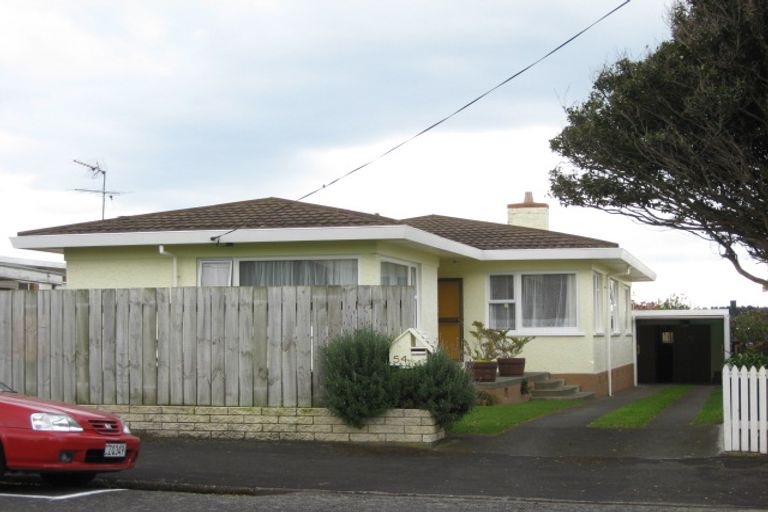 Photo of property in 54 Young Street, New Plymouth, 4310