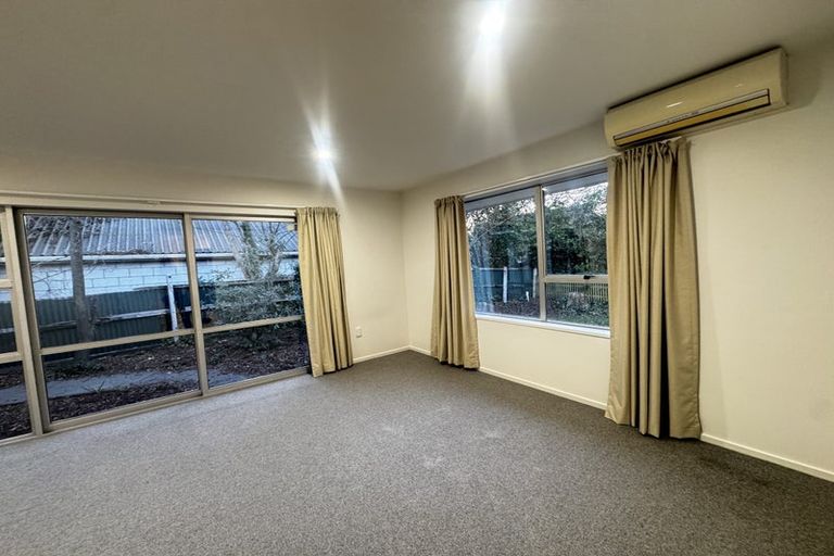 Photo of property in 2/94a Staveley Street, Avonhead, Christchurch, 8042