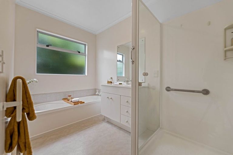 Photo of property in 8/45 Kiddle Drive, Hilltop, Taupo, 3330