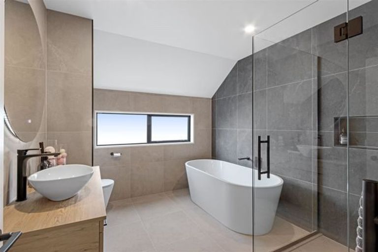 Photo of property in 215 Cavendish Road, Casebrook, Christchurch, 8051