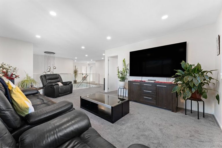 Photo of property in 24 Glendene Avenue, Glendene, Auckland, 0602