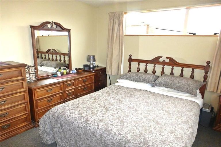 Photo of property in 2/47 Santa Rosa Avenue, Halswell, Christchurch, 8025