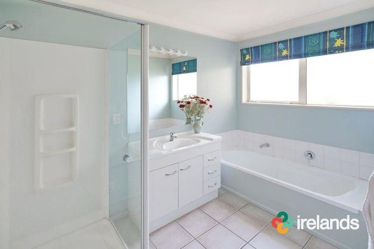 Photo of property in 10 Hendon Street, Edgeware, Christchurch, 8013