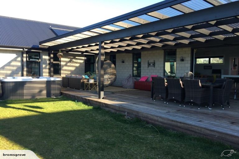 Photo of property in 56 Whakatomo Place, Havelock North, 4130