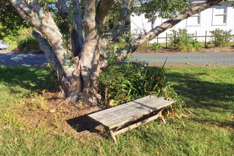 Photo of property in 17 Old Woodcocks Road, Kaipara Flats, Warkworth, 0981