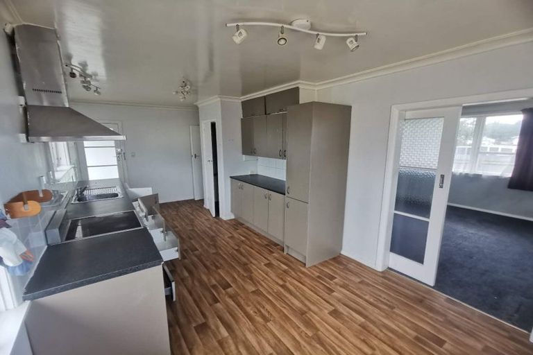 Photo of property in 4 Ross Street, Levin, 5510