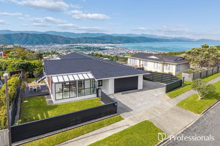 Photo of property in 276 Maungaraki Road, Maungaraki, Lower Hutt, 5010