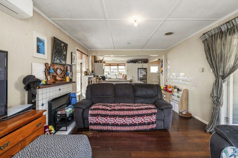 Photo of property in 56 Fairview Road, Western Heights, Rotorua, 3015