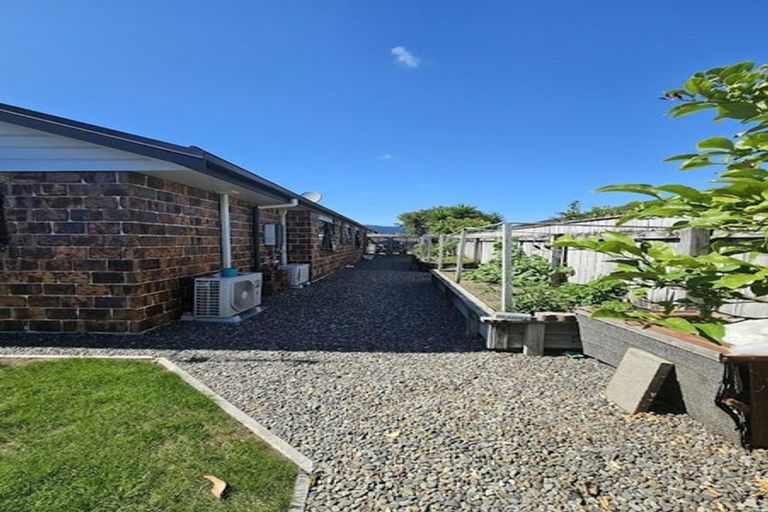Photo of property in 17 Consort Close, Paraparaumu Beach, Paraparaumu, 5032
