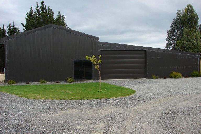 Photo of property in 217 Tussock Creek Grove Bush Road, Grove Bush, Invercargill, 9872