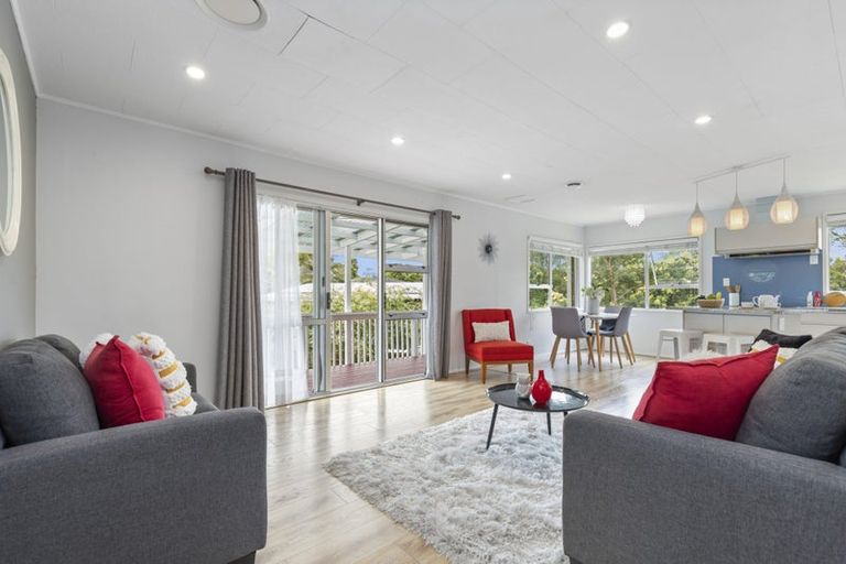 Photo of property in 7 Talmar Place, Massey, Auckland, 0614