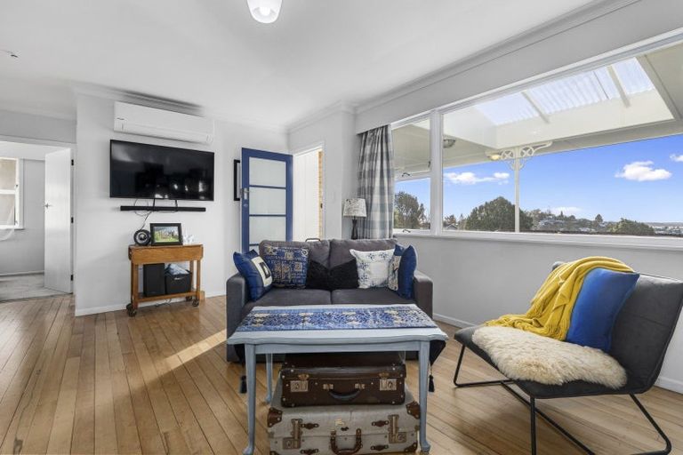 Photo of property in 1/24 Upland Street, Brookfield, Tauranga, 3110