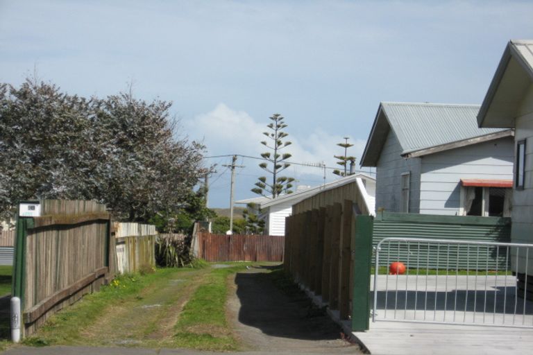 Photo of property in 39 Cornfoot Street, Castlecliff, Whanganui, 4501