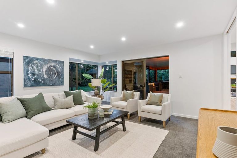 Photo of property in 6 Birchwood Grove, Greenhithe, Auckland, 0632
