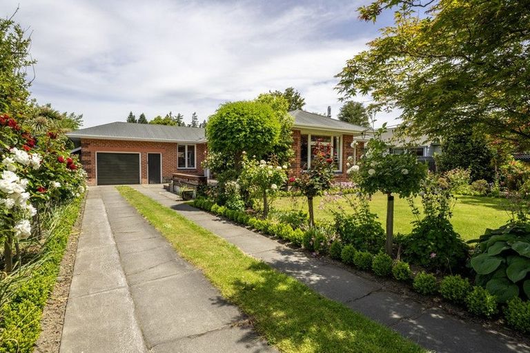 Photo of property in 101 Mckenzie Street, Geraldine, 7930