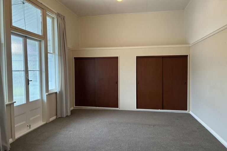 Photo of property in 36 The Parade, Island Bay, Wellington, 6023