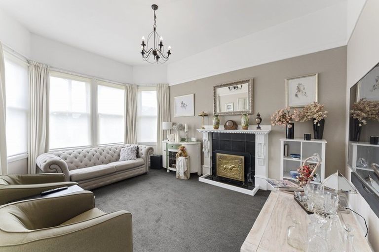 Photo of property in 39 Mako Mako Road, Levin, 5510