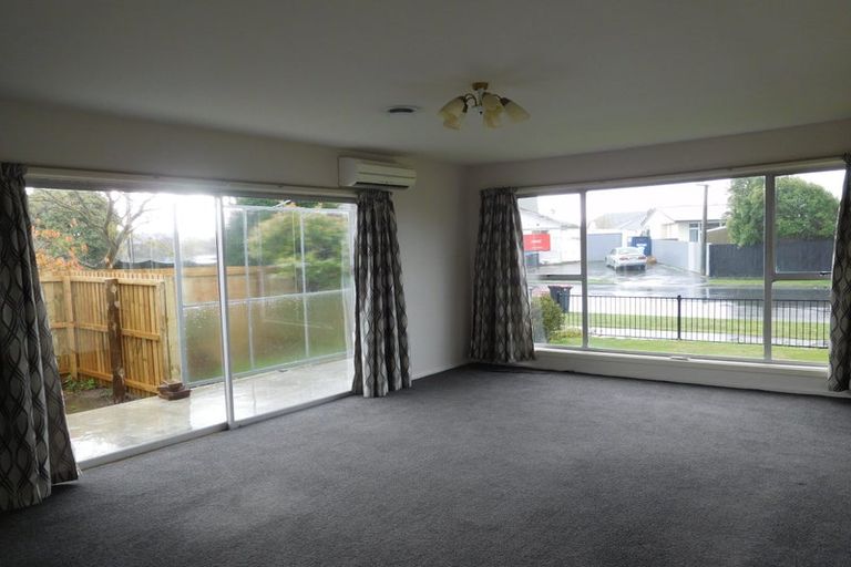 Photo of property in 13 Lake Terrace Road, Burwood, Christchurch, 8061