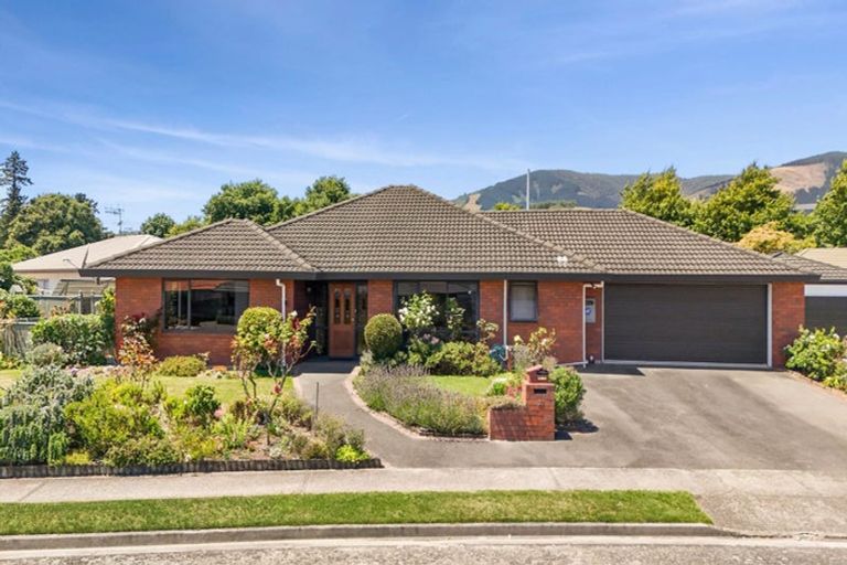 Photo of property in 37 Masefield Street, Stoke, Nelson, 7011