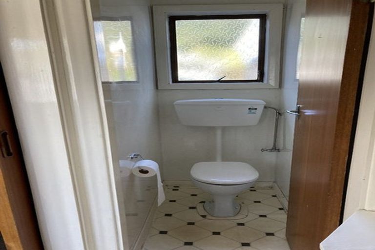 Photo of property in 1/93 Waikawa Road, Picton, 7220