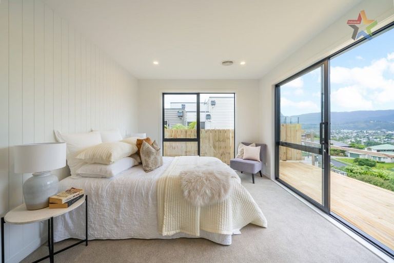Photo of property in 9 Swain Grove, Riverstone Terraces, Upper Hutt, 5018