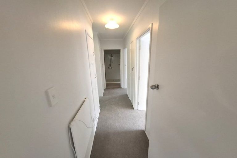 Photo of property in 2/12 Lydia Avenue, Northcote, Auckland, 0627